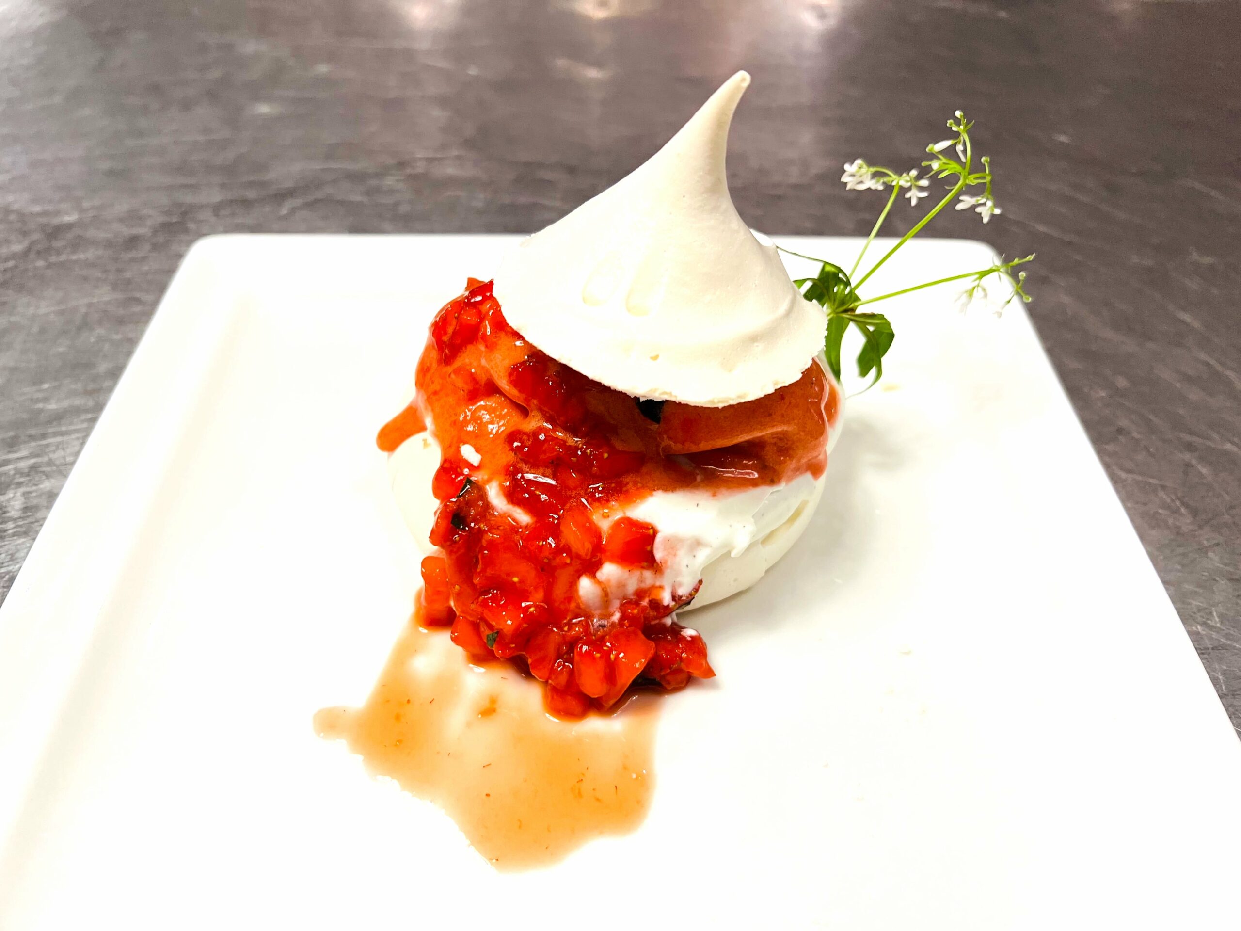 Pavlova-Dessert